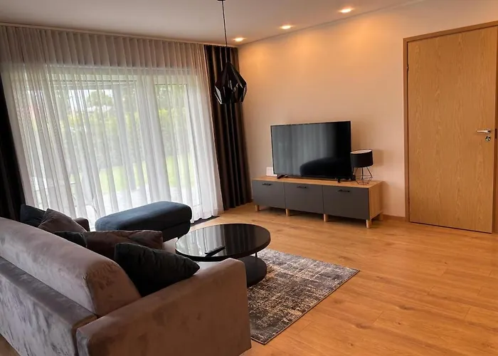 Maja Paernus Privaatse Hoovi, Sauna Ja Tasuta Parkimisega *